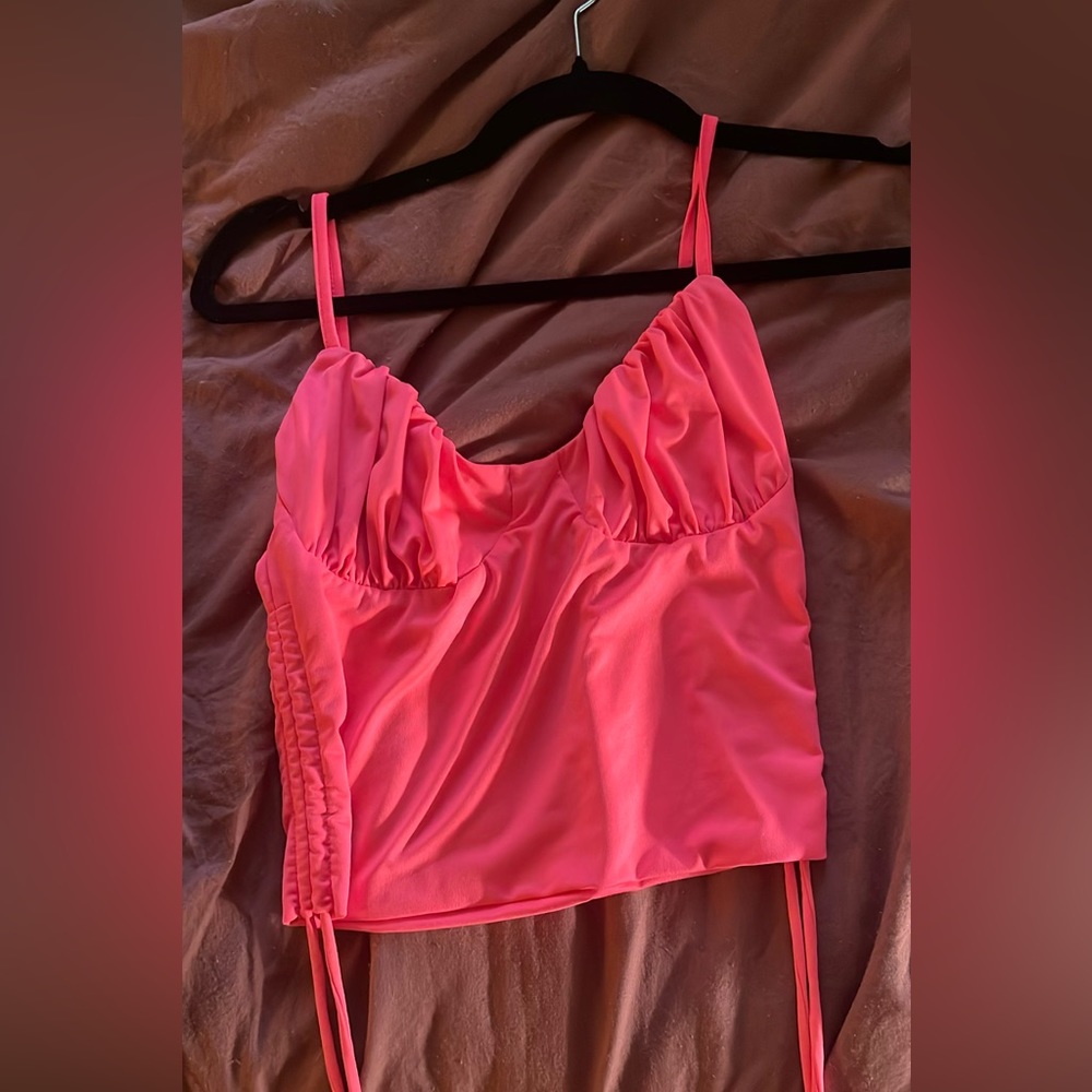 princess polly tank-crop top! US 6!